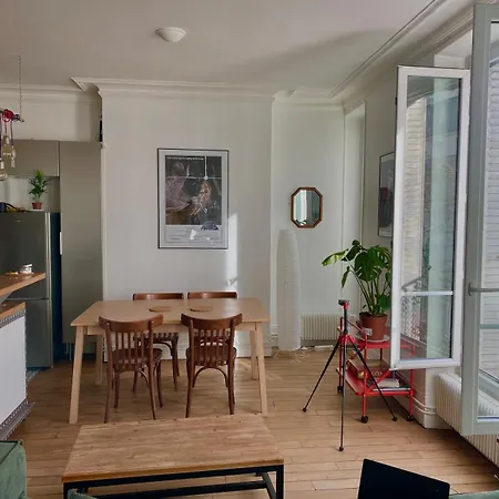 Beautiful New Close To Montmartre Paris